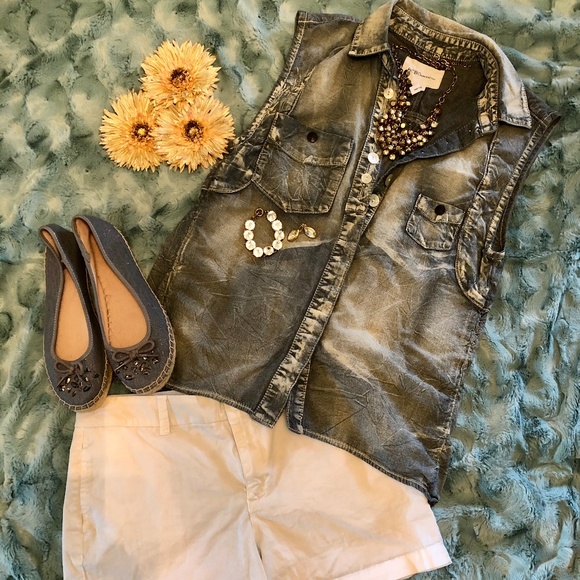 BCBGeneration Sleeveless Distressed Denim Top - Picture 1 of 3